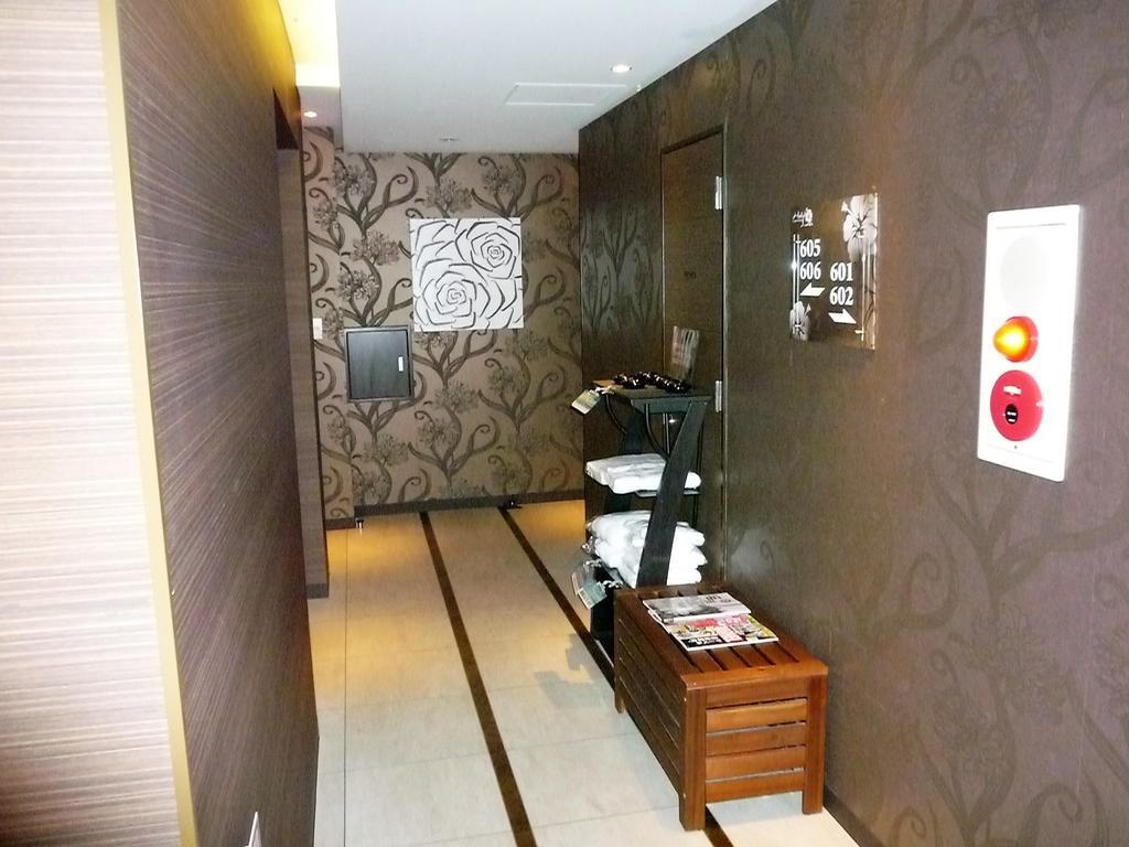 Hotel Lei (Adults Only) Funabashi Bagian luar foto